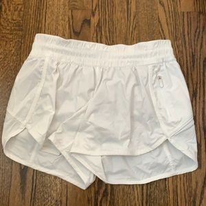 Lulu white tracker short - nude lining 4”